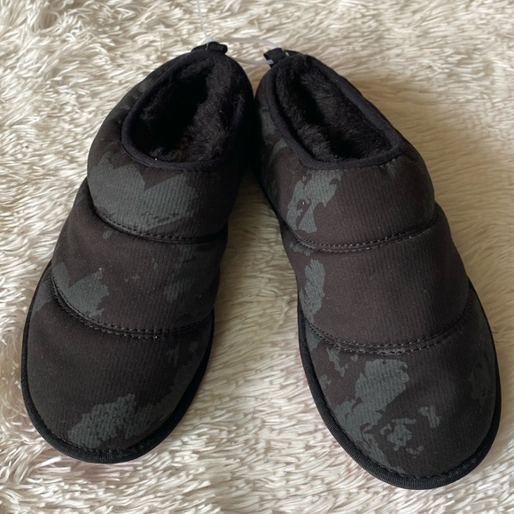 New women’s Sz 7 Camo GREY faux fur comfortable cozy slippers by Sorel - Picture 1 of 10